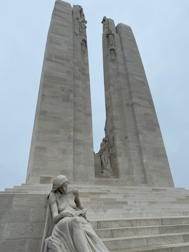 This image has an empty alt attribute; its file name is vimy-ridge-mother-figureaa-1.jpg